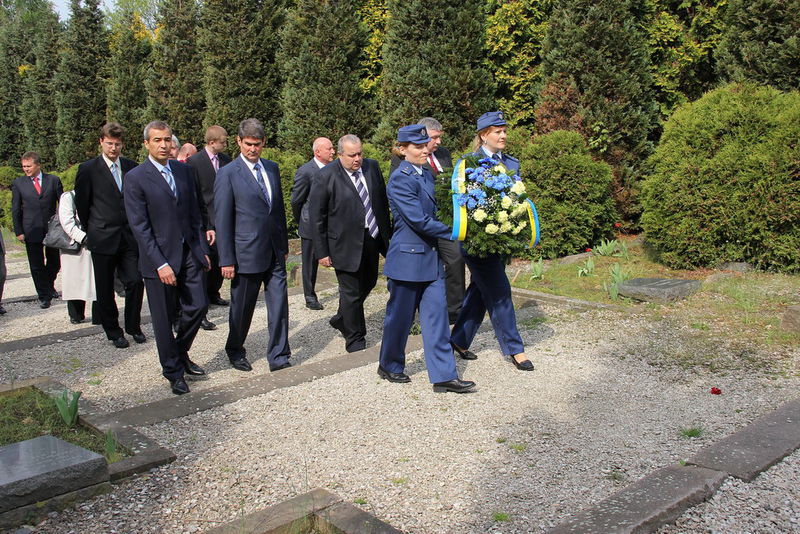 Запорізька делегація  вшанувала пам’ять радянських воїнів у м. Зволен