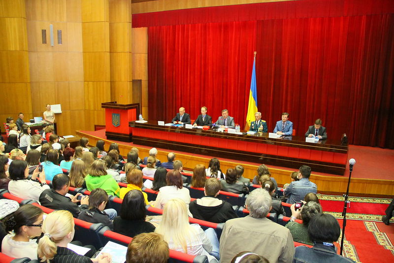 За підтримки голови обласної державної адміністрації Бориса Петрова відбулася церемонія нагородження переможців десятого, ювілейного Всеукраїнського конкурсу серед молодих журналістів «Нащадки переможців»