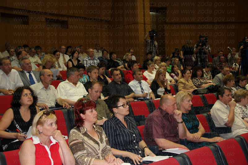 Учасники розширеної наради з питань організації оздоровлення та відпочинку дітей влітку 2011 року