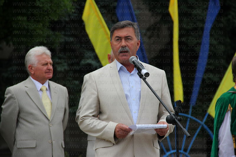 Заступник голови М.Ярмощук зі словами привітання
