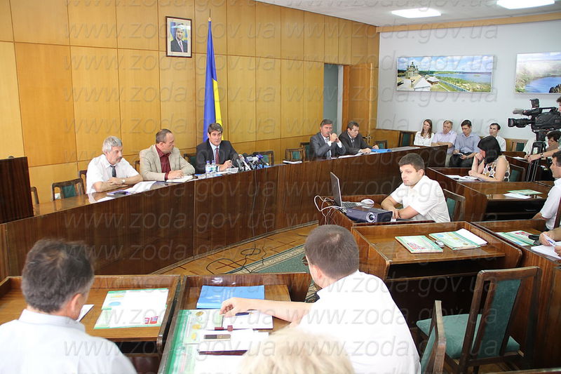 Науковці та посадовці обговорили шляхи протидії корупції