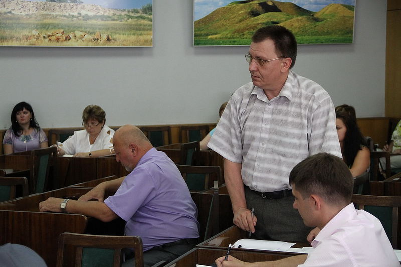 На засіданні були заслухані та попереджені представники підприємств, які мають заборгованість із заробітної плати