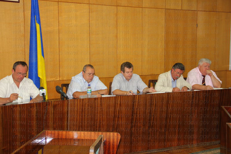 Під час апаратної наради