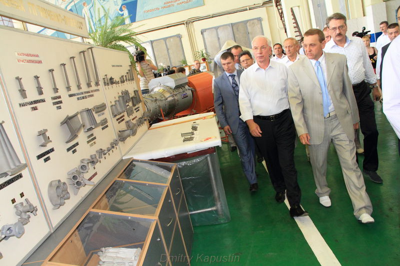 Прем’єр-міністр України відвідав машинобудівне конструкторське бюро «Прогрес»