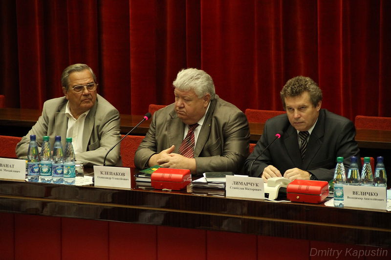 В обласній державній адміністрації відбулося урочисте нагородження переможців  регіонального етапу конкурсу  «100 кращих товарів України 2011 року»