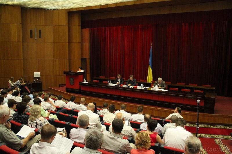 До начальника Територіальної державної  інспекції праці в Запорізькій області накопичилися питання