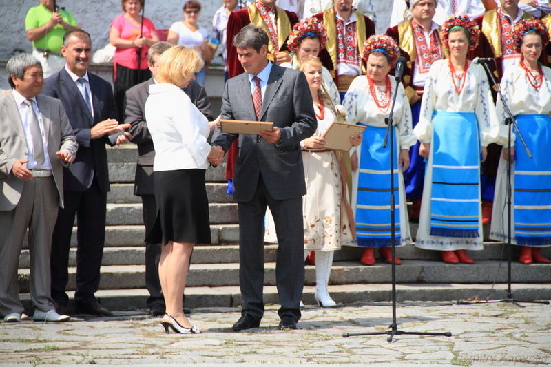 Найвищій флагшток в країні занесено до книги рекордів України