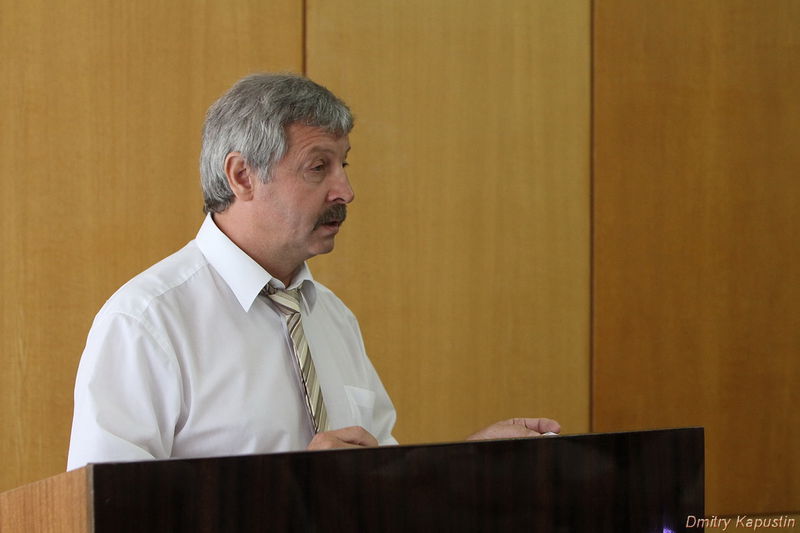 Заступник голови ОДА Петро Гончарук під час наради