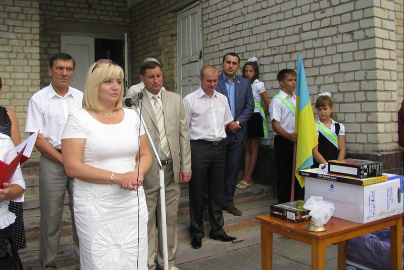 Лариса Мефьодова привітала з початком нового року учнів загальноосвітньої школи № 11 міста Токмак