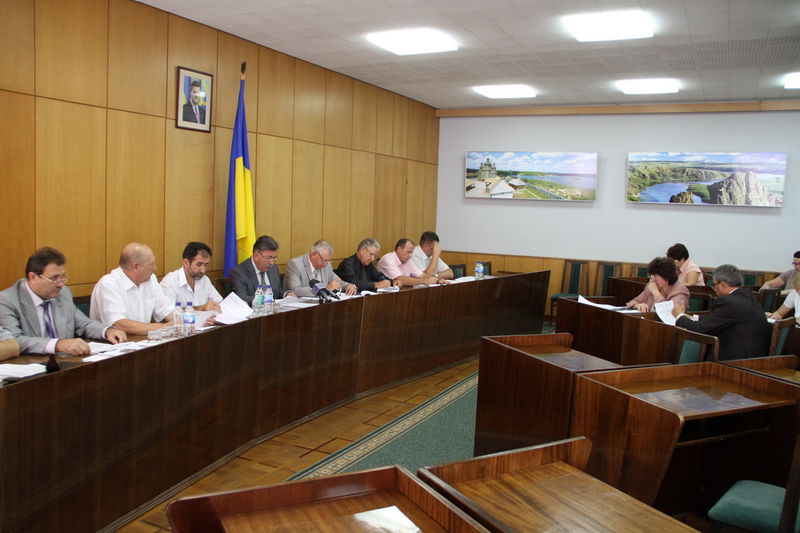 Заступник голови обласної державної адміністрації Микола Ярмощук провів засідання комісії з питань погашення заборгованості із заробітної плати, пенсій, стипендій та інших соціальних виплат