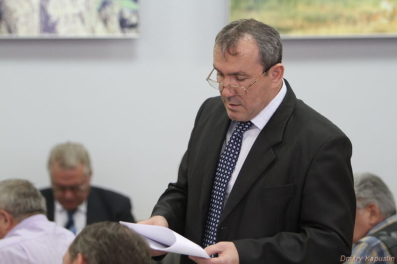Начальник ГУ МНС у Запорізькій області О.Лепський доповідає про ситуацію у с.Дружелюбівка