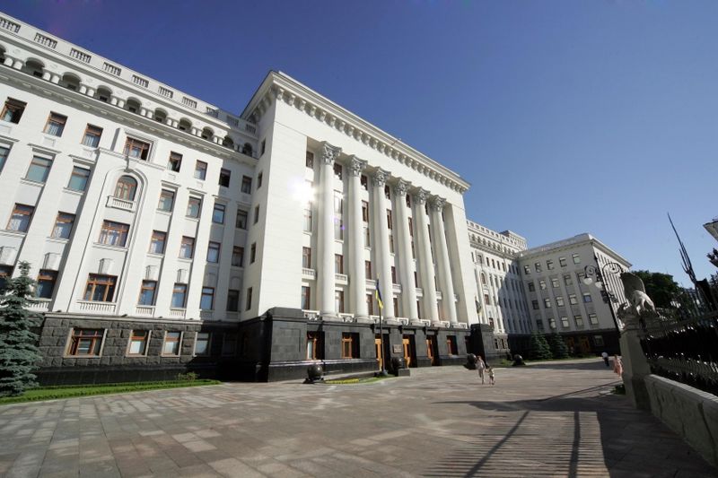 Підготовка до зими та створення регіонального резерву зерна – сфера відповідальності голів ОДА
