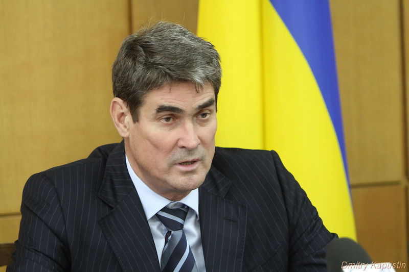 Антибюрократичний комітет  оголошує боротьбу з несумлінними чиновниками