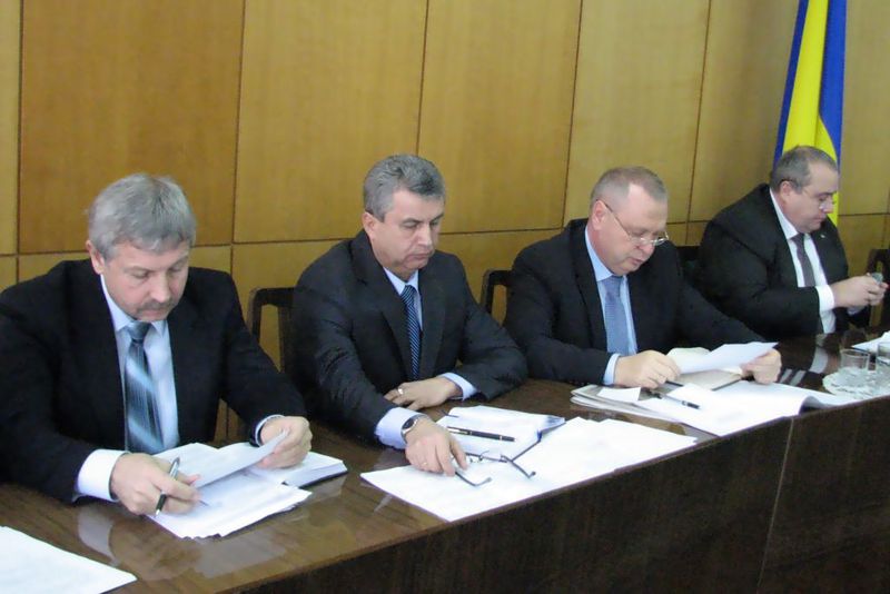 Голова облдержадміністрації вимагає більшої ефективності роботи місцевих комітетів реформ