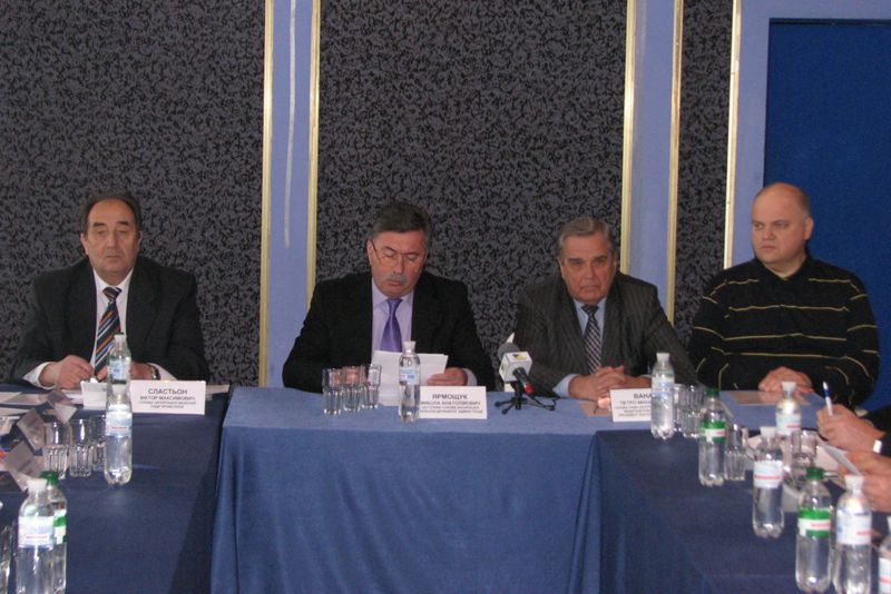 Микола Ярмощук: «Головна мета діяльності влади – подолання бідності серед населення»