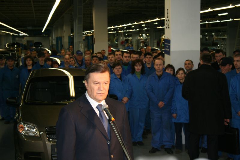 Віктор Янукович: «Спільно з експертами «ЗАЗу» ми створимо Програму розвитку автомобілебудівної галузі»