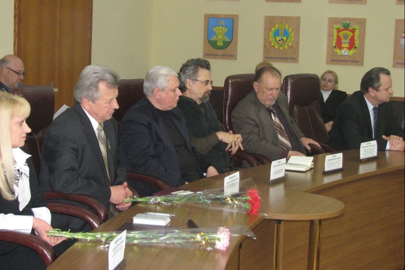Спільними зусиллями ми маємо дати друге дихання творчим колективам області