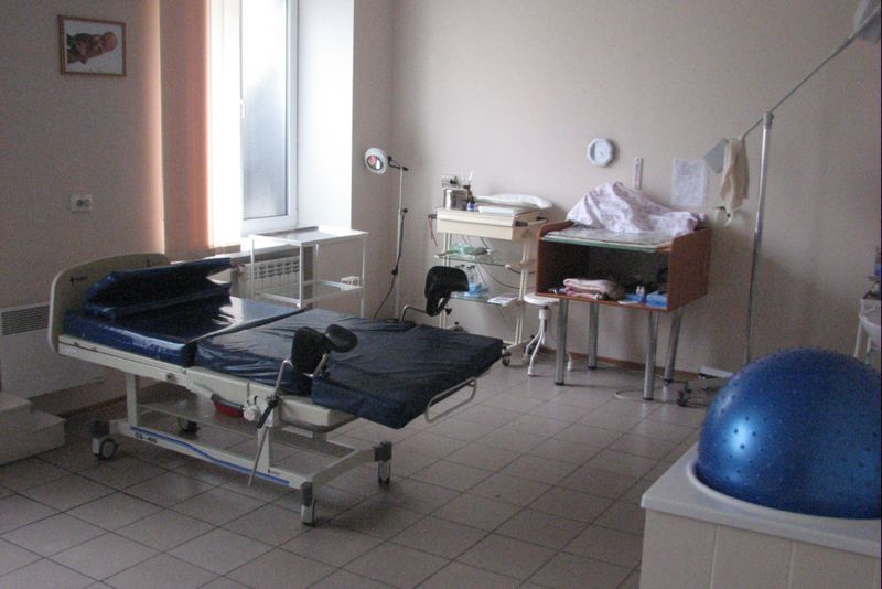 Визначається обсяг ремонту  будинку майбутнього перинатального центру 