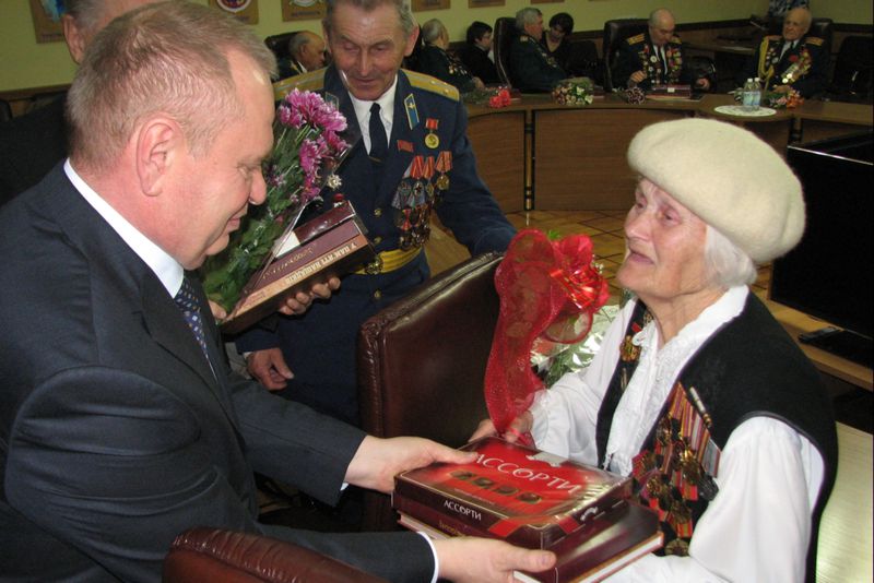 Напередодні  9 травня