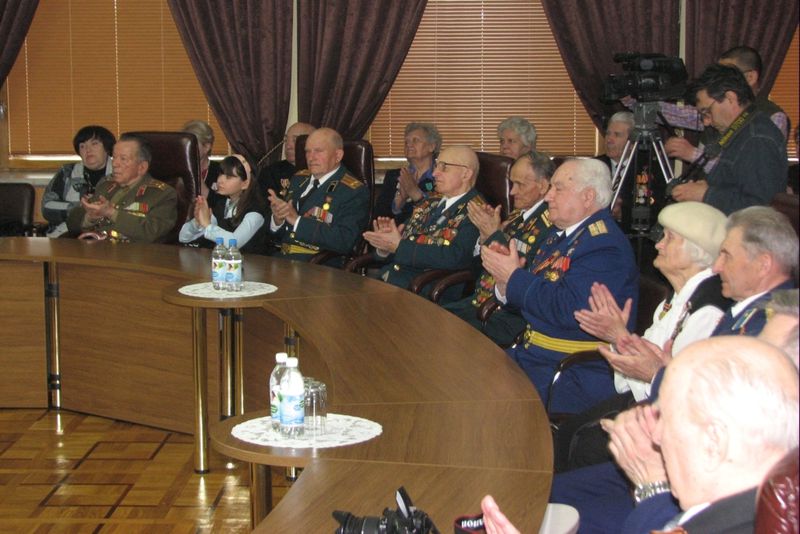 Напередодні  9 травня