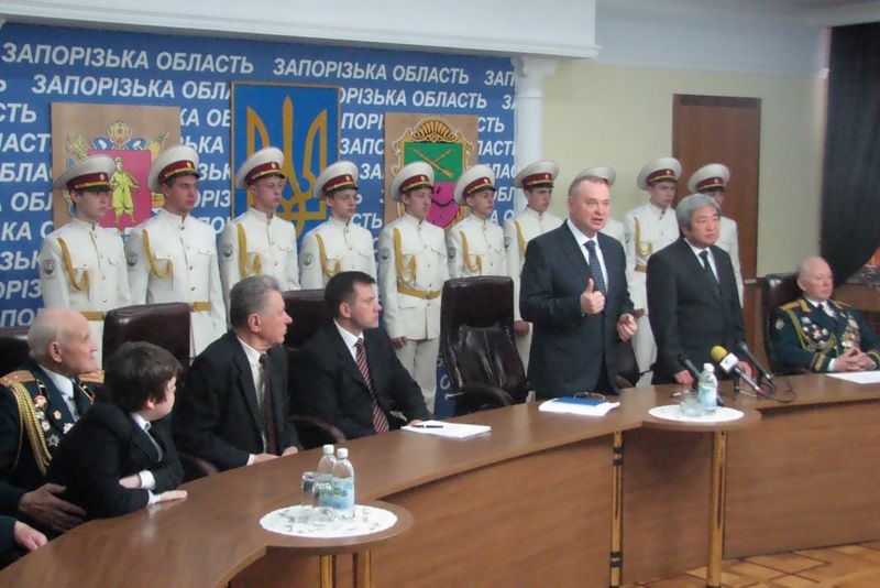 Напередодні  9 травня