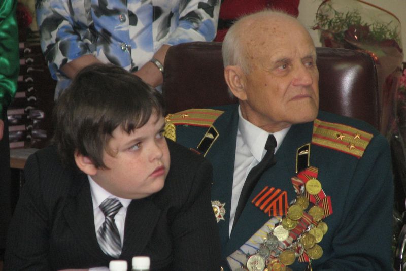Напередодні  9 травня