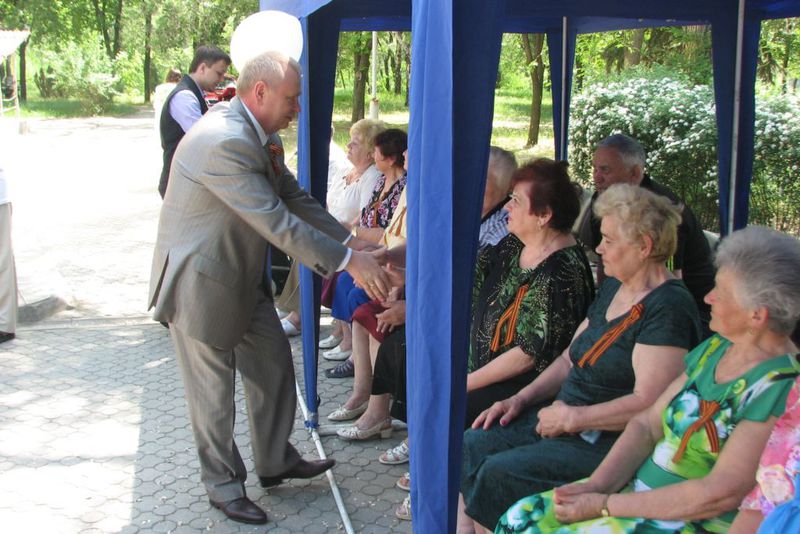 Голова облдержадміністрації Олександр Пеклушенко привітав ветеранів обласного клінічного госпіталю зі святом  Перемоги