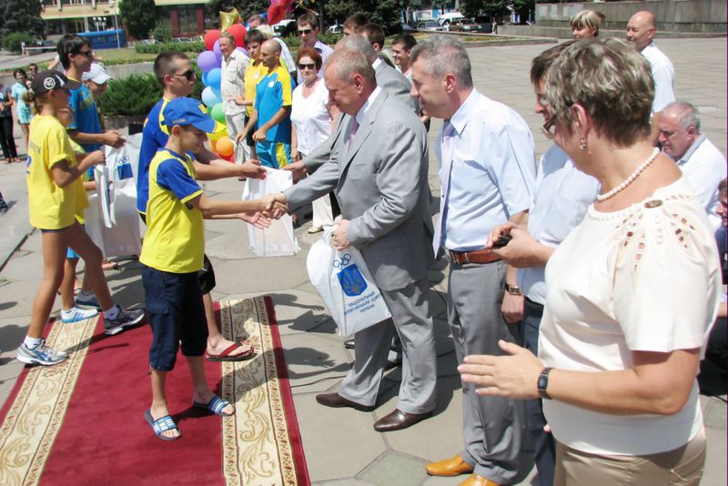 Урочисте підняття Державного прапора України разом з прапором Національного олімпійського комітету України з нагоди відкриття ХХХ Олімпійських ігор у Лондоні