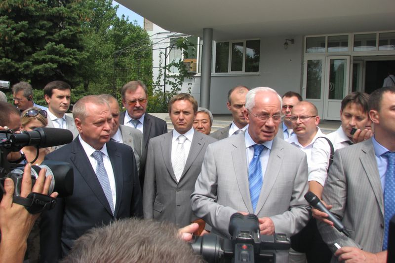 Микола Азаров: «Запорізька область повинна  відійти від такого явища, як привозна вода» 
