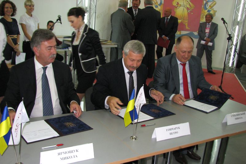 Обласна влада підписала угоду про співпрацю з Державним агентством з інвестицій та управління національними проектами України