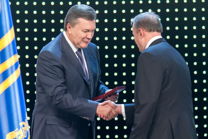 Президент України особисто нагородив кращих працівників ДніпроГЕСу