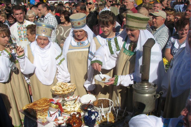 Запоріжці відзначають День народження рідного міста