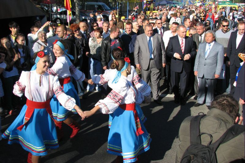 Запоріжці відзначають День народження рідного міста