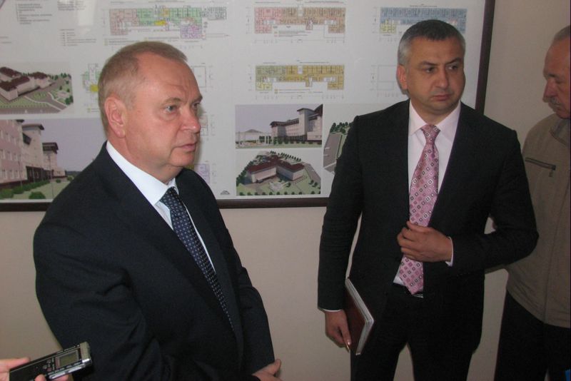 Голова облдержадміністрації О.М. Пеклушенко особисто відвідав об’єкт та оцінив хід реконструкції обласного перинатального центру