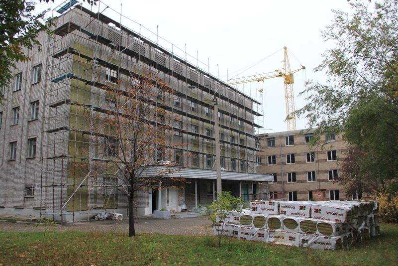 У Запоріжжі триває реконструкція обласного перинатального центру