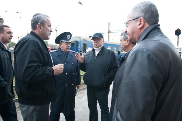 Причини аварії потягу «Київ-Севастополь» встановлять правоохоронці