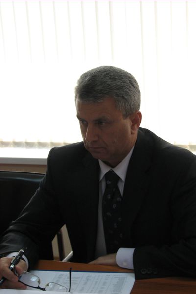 В облдержадміністрації заслуховують звіти керівників районів