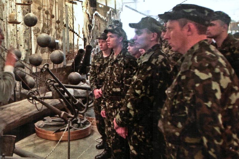 Музеї та заповідники області запрошують військовослужбовців на безкоштовні екскурсії за спеціальною програмою