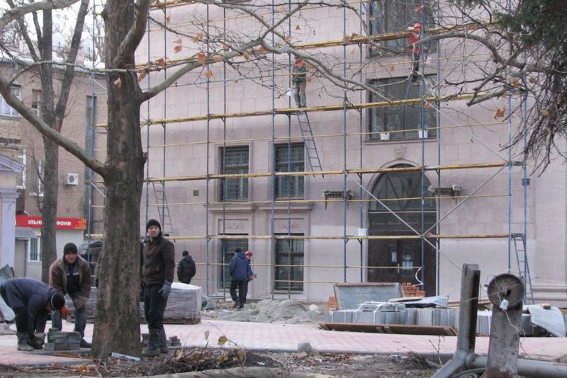 Нарада з питання реконструкції Запорізької обласної філармонії ім. Глінки