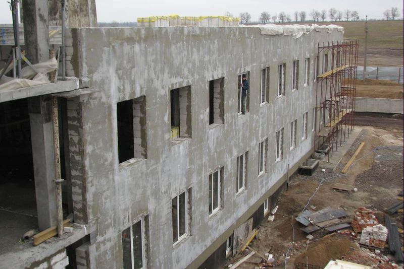 У Запорізькому районі продовжують будувати Кушугумську поліклініку