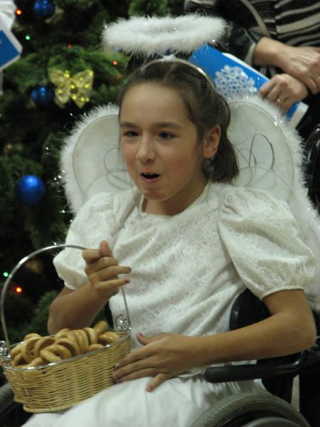 Обласна влада привітала дітей-інвалідів з Днем Святого Миколая