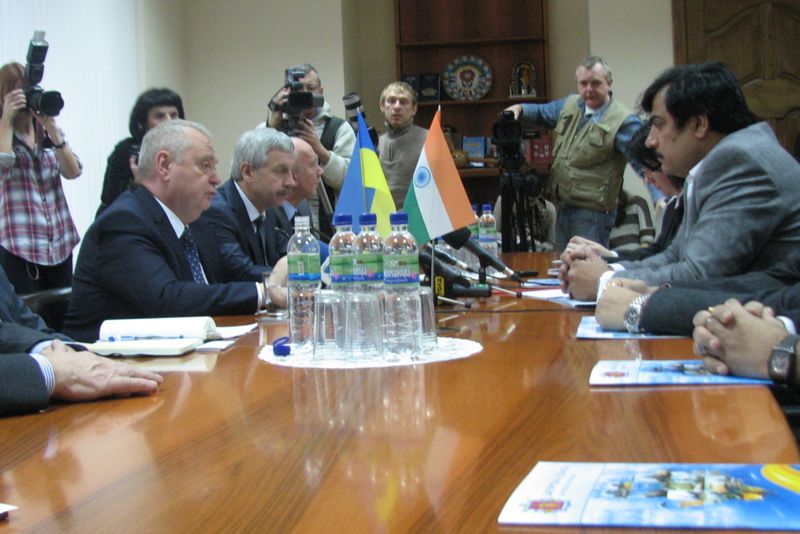 Олександр Пеклушенко: «Ми зацікавлені в налагодженні  всебічної  взаємовигідної співпраці з Республікою Індія»