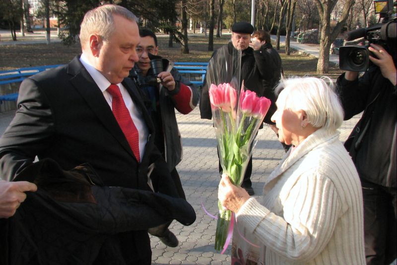 Олександр Пеклушенко закликав благодійників до співпраці з владою у реалізації соціальних проектів  