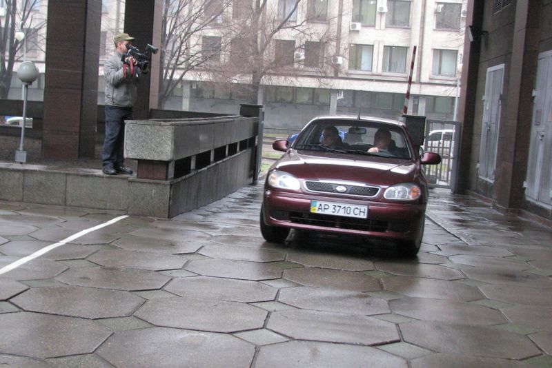 Олександр Пеклушенко вручив Чернігівському райвідділку міліції новий автомобіль спецпризначення