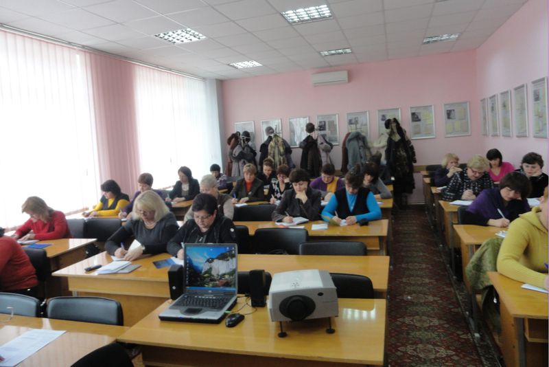 Про підвищення кваліфікації державних службовців та посадових осіб  місцевого самоврядування Запорізької області у березні 2013 року