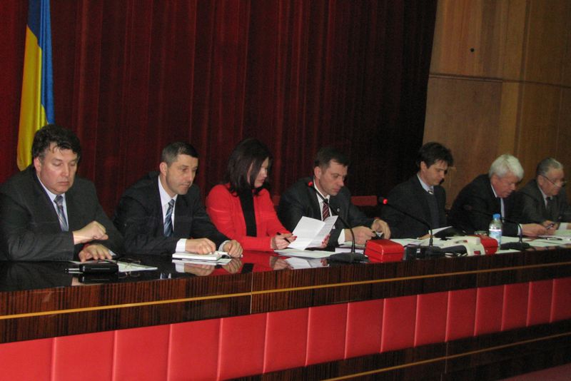 Всі економічно активні підприємства  мають ліквідувати заборгованість із зарплати до кінця року