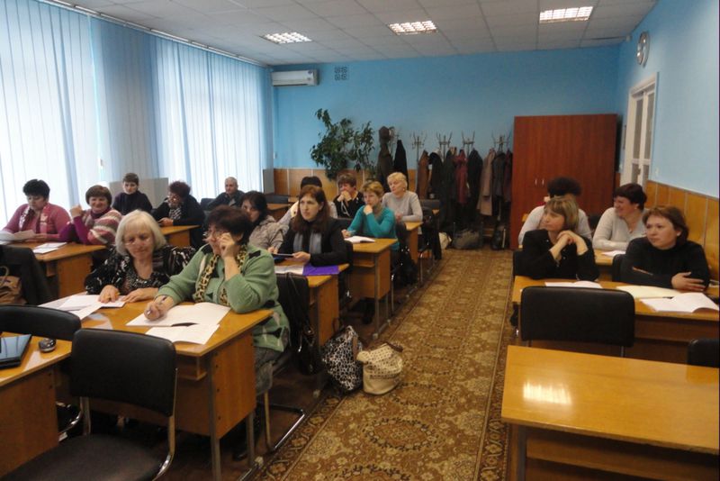 Про підвищення кваліфікації державних службовців та посадових осіб  місцевого самоврядування за професійними програмами  у квітні 2013 року