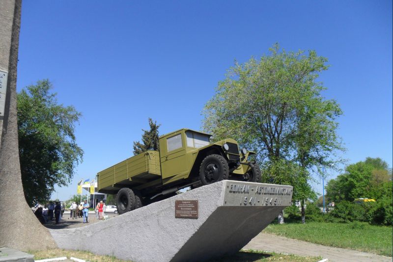 Запоріжці вшанували пам'ять воїнів-автомобілістів