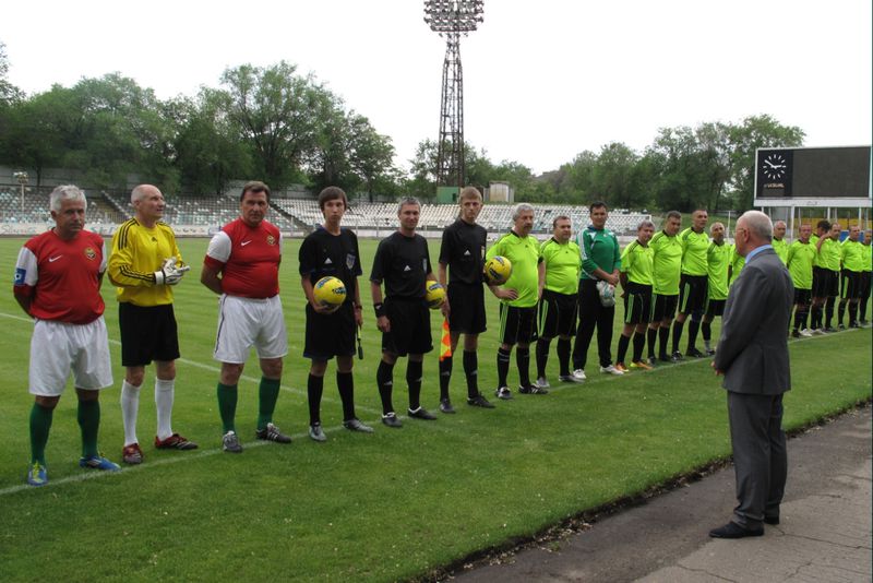 Запоріжці вшанували пам’ять легендарного футбольного тренера Валерія Лобановського