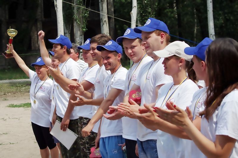 Молоді металурги продемонстрували дружбу зі спортом